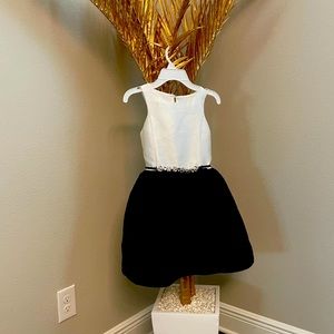 NWOT girls dress size 8